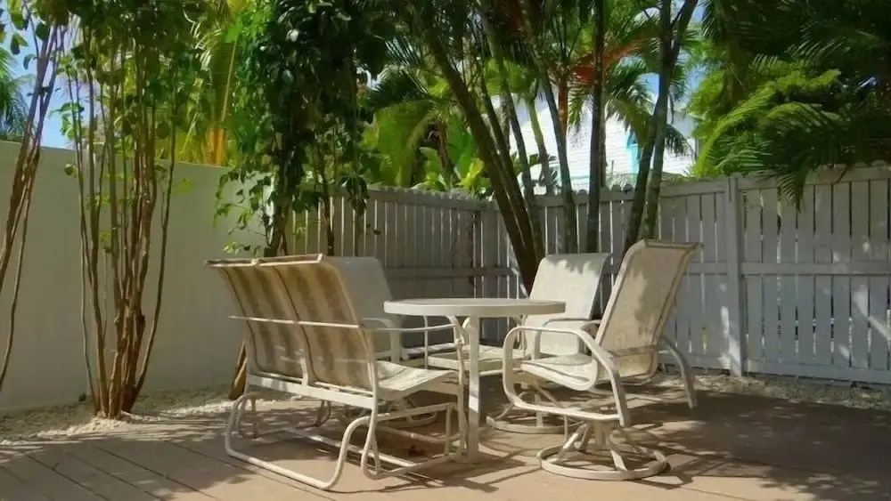 203 22nd St 2 Bedroom Home by Redawning