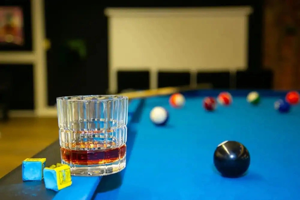 Casino Whirlpool-sauna-kino-indoor-basketball