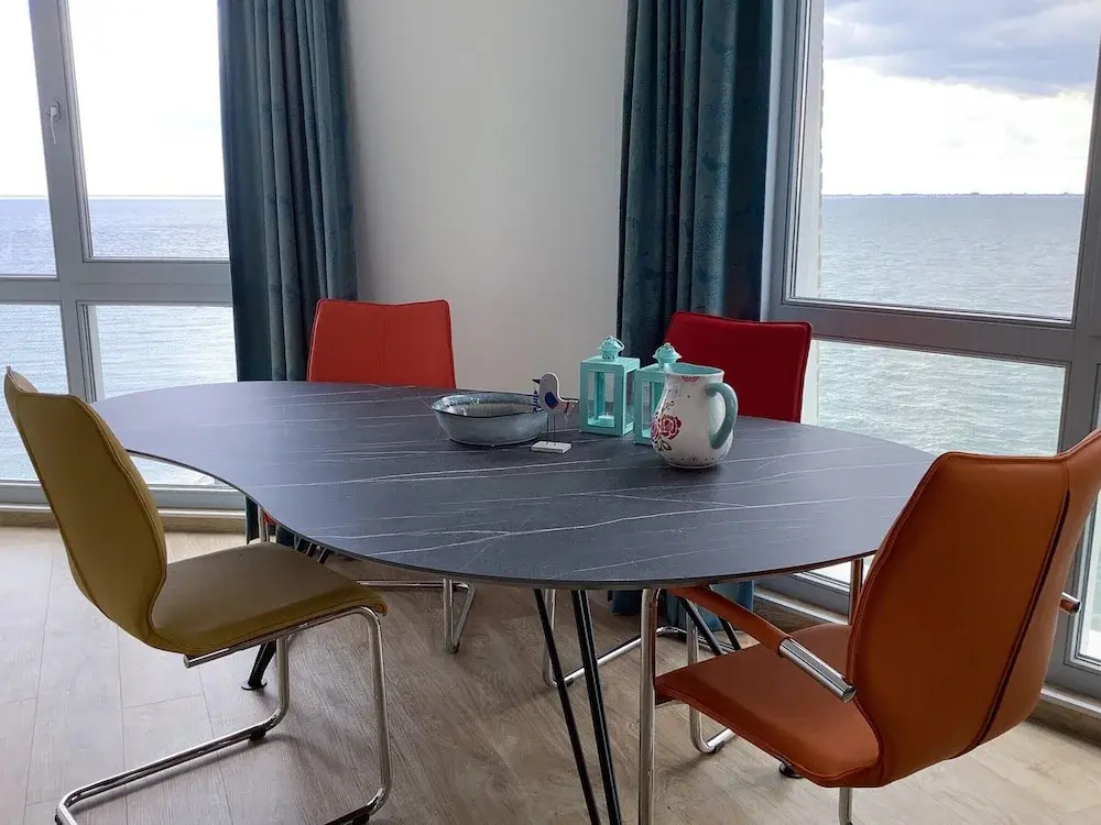 Beautiful Apartment With sea View