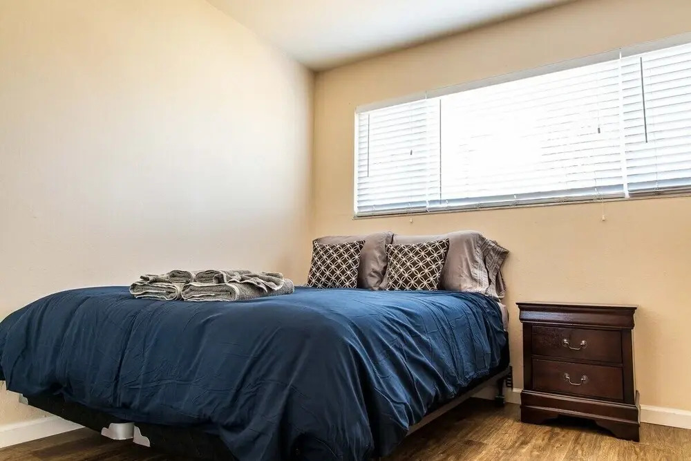 Sunny Concord Two Bed