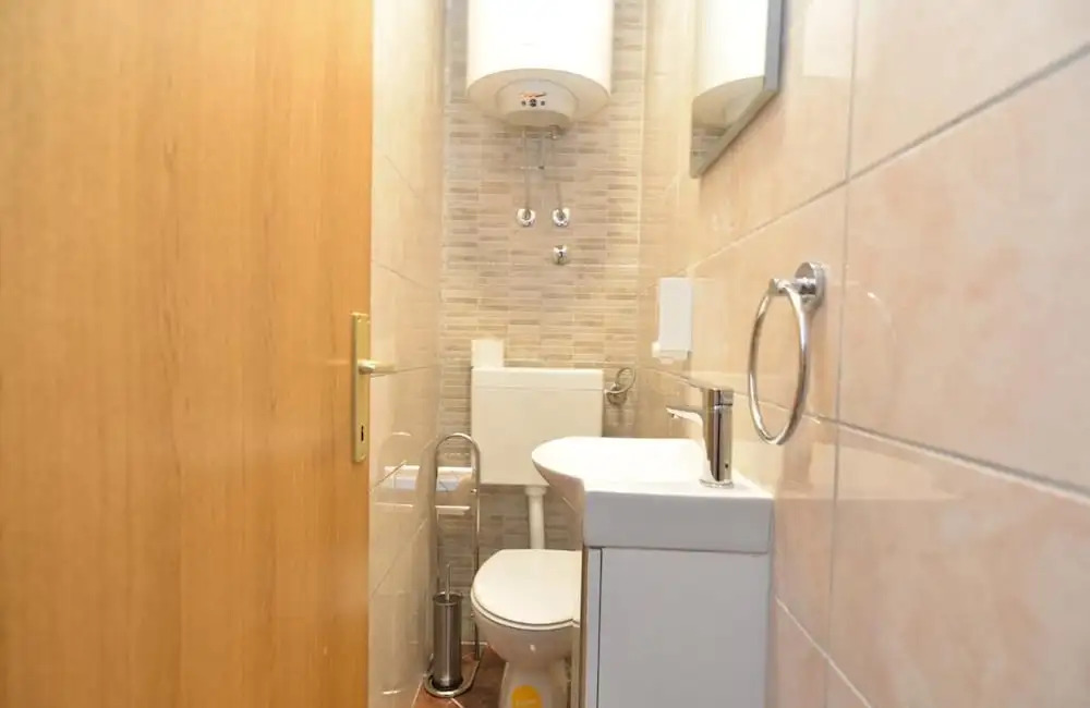 Spacious Flat With Pool Just 300m From the Beach