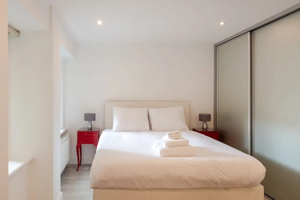 Gorgeous, Central 2 Bed for Up To 4, Bayswater