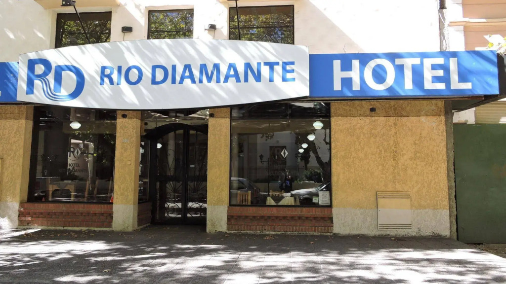Hotel Río Diamante