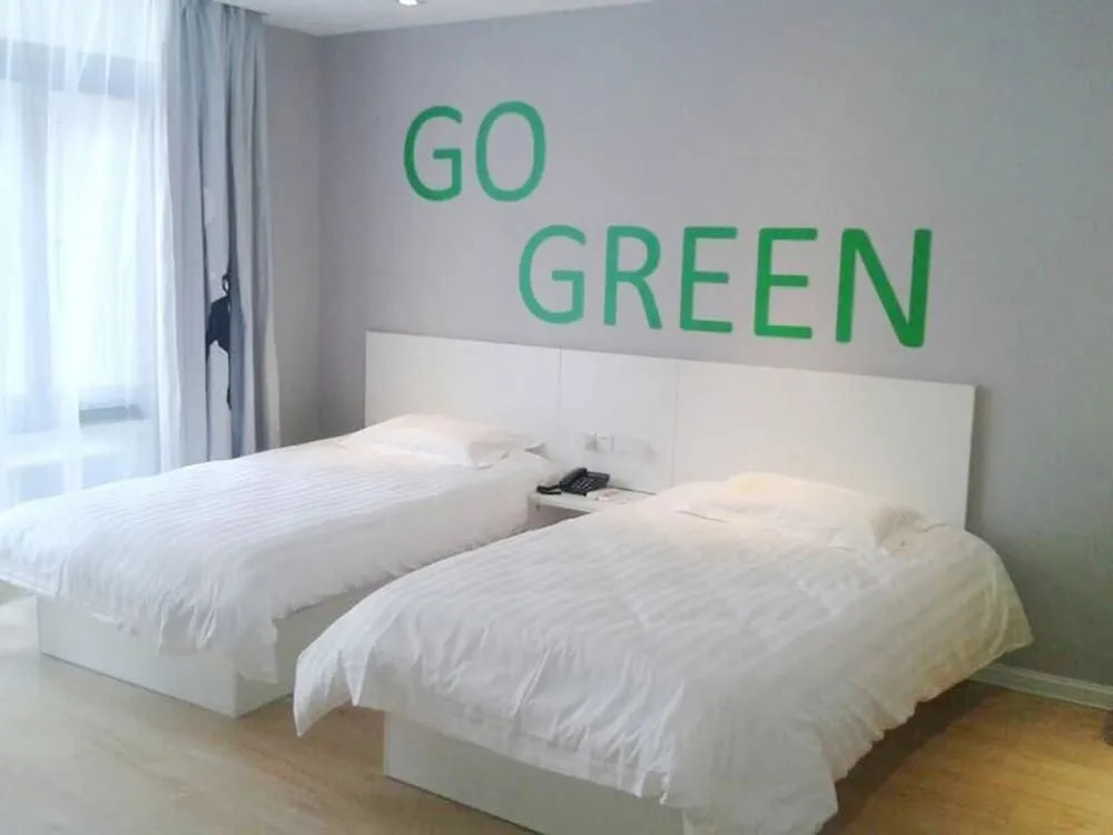 Motel 168 Shenzhen Futian Port Guihua Road Branch