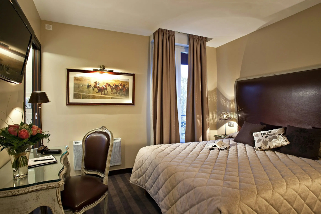 Continental Hotel