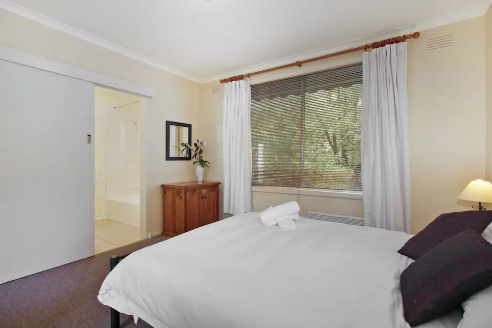 Snowstream Riverside Apartments - Unit 2