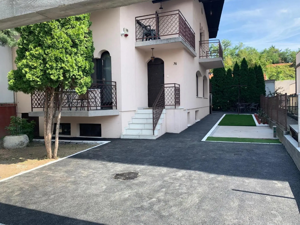 Supilova Apartments