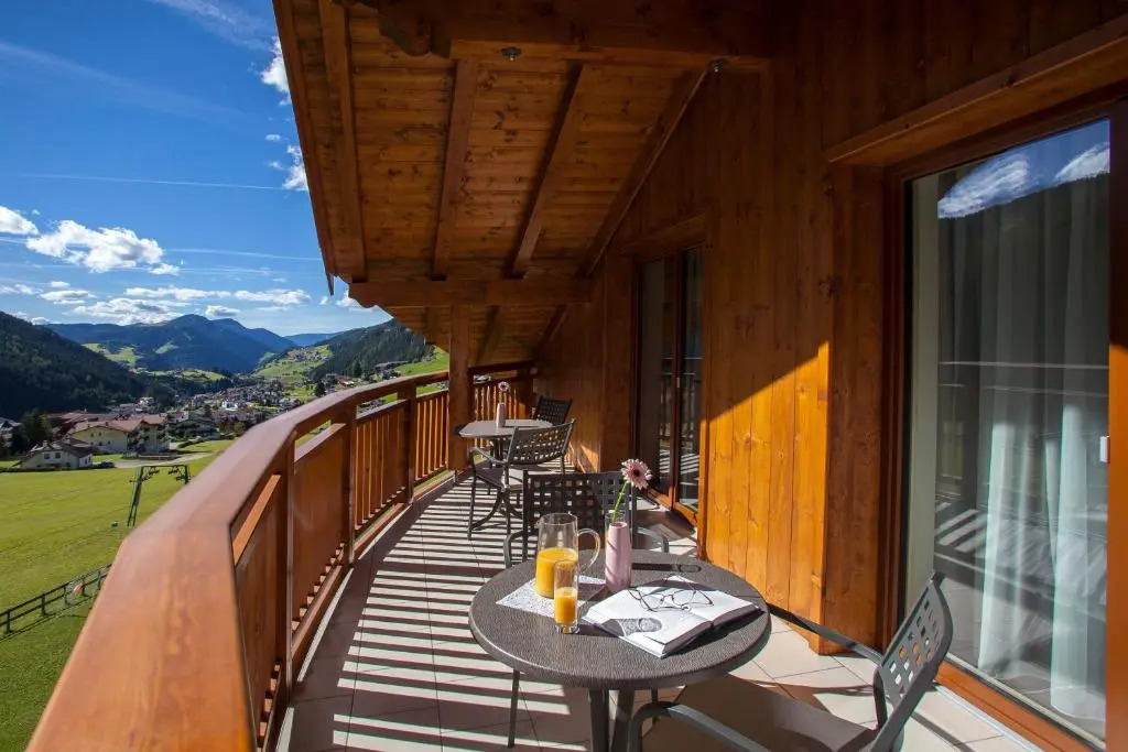 Garni-Hotel Aghel Suites & Apartments