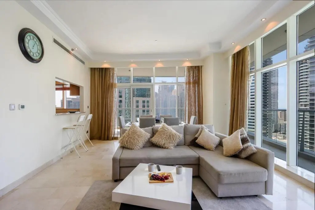 Dubai Marina 3 Bedroom Suite with Full Marina View