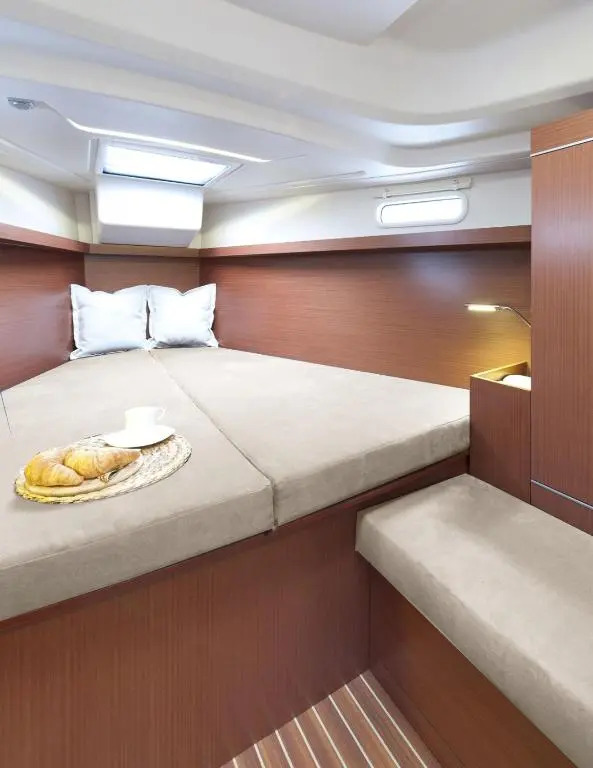''Alkyoni" Sailing Yacht