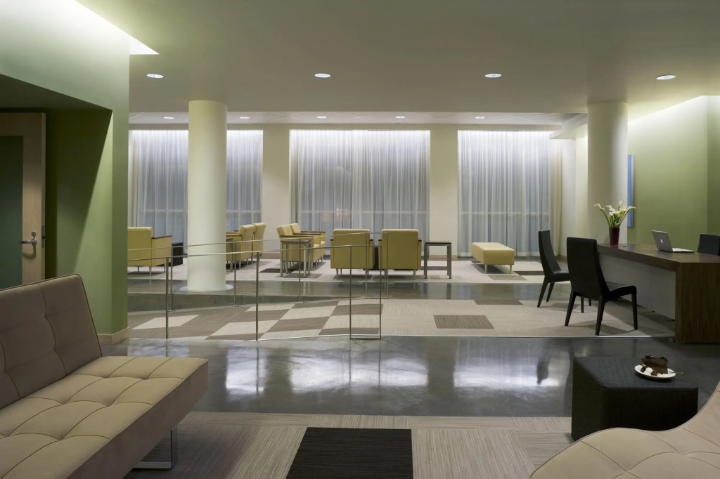 Hotelvetro Iowa City, Tapestry Collection By Hilton
