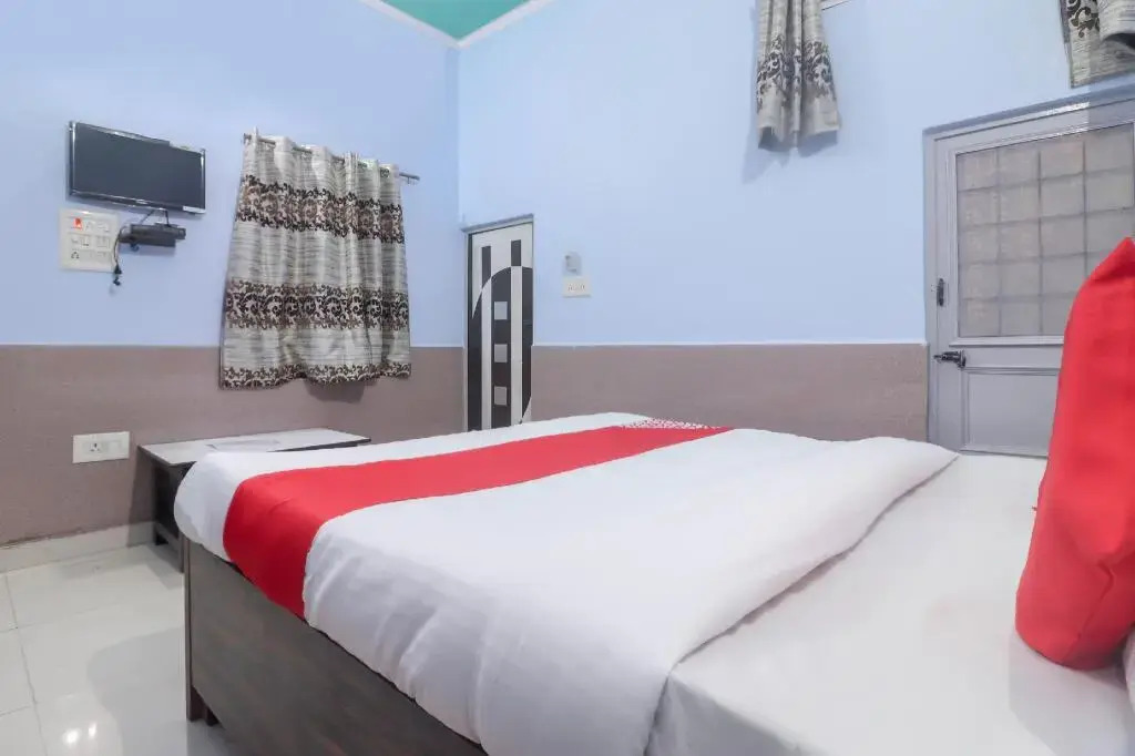Santoshi Guest House by OYO Rooms