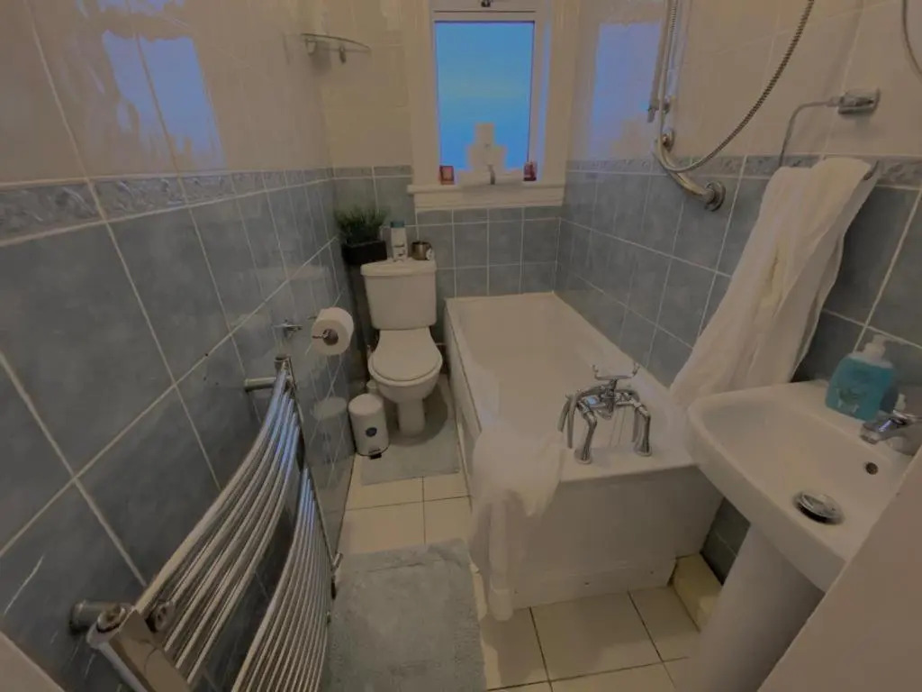Beautiful Sea View 2 Bed Home