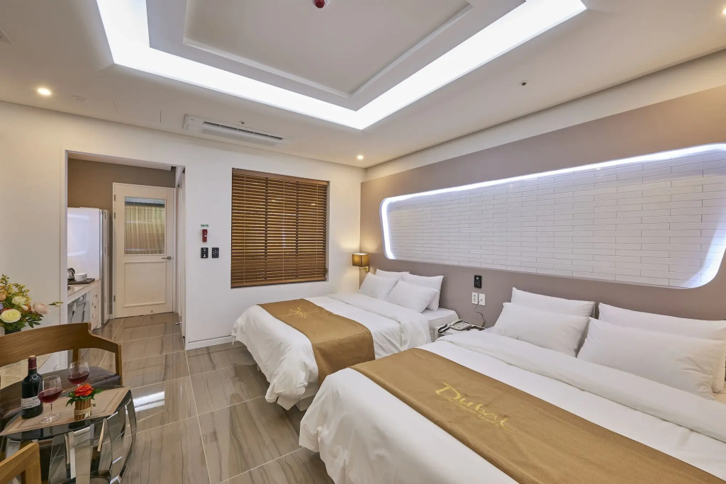 Dubai Hotel