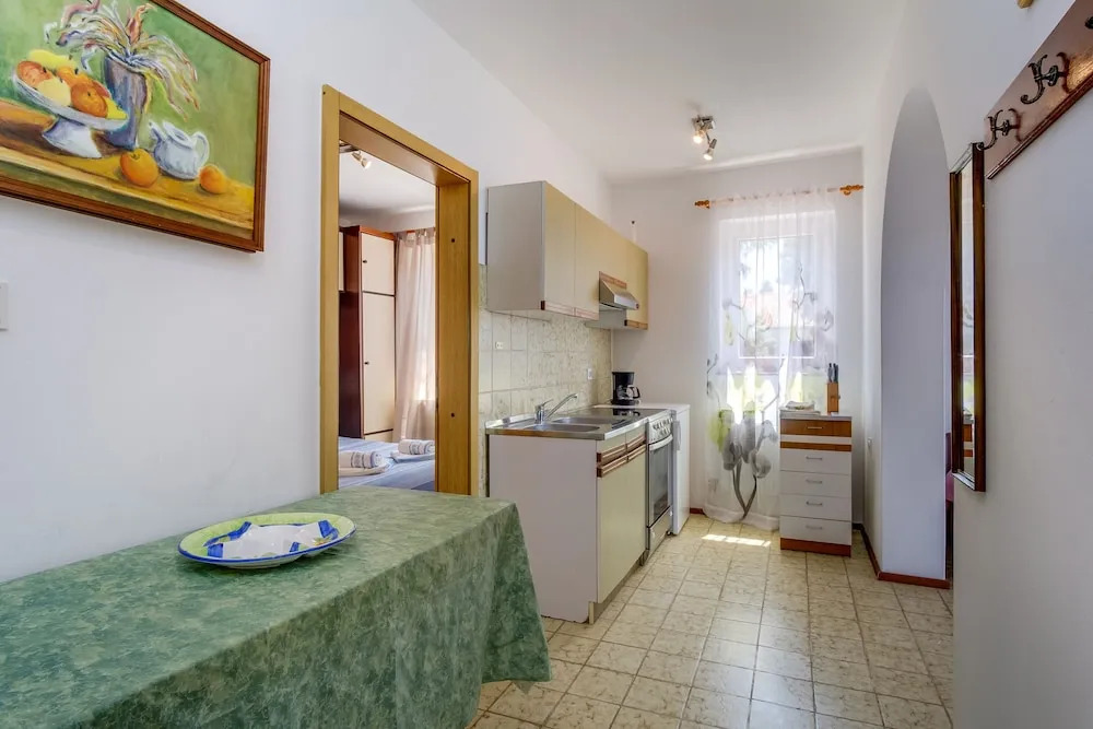An Apartment Kamelia