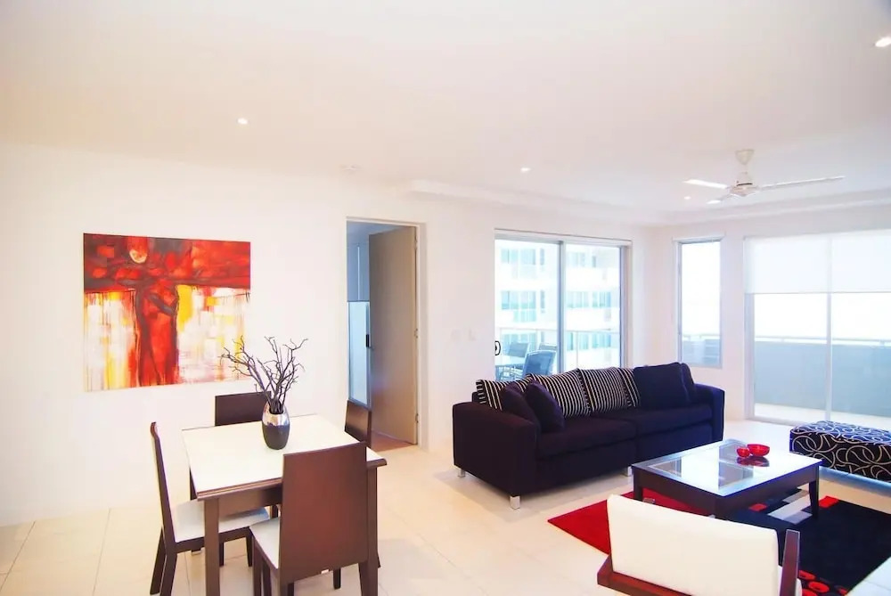 Coral Cove Apartments - Absolute Beachfront Resort Bowen