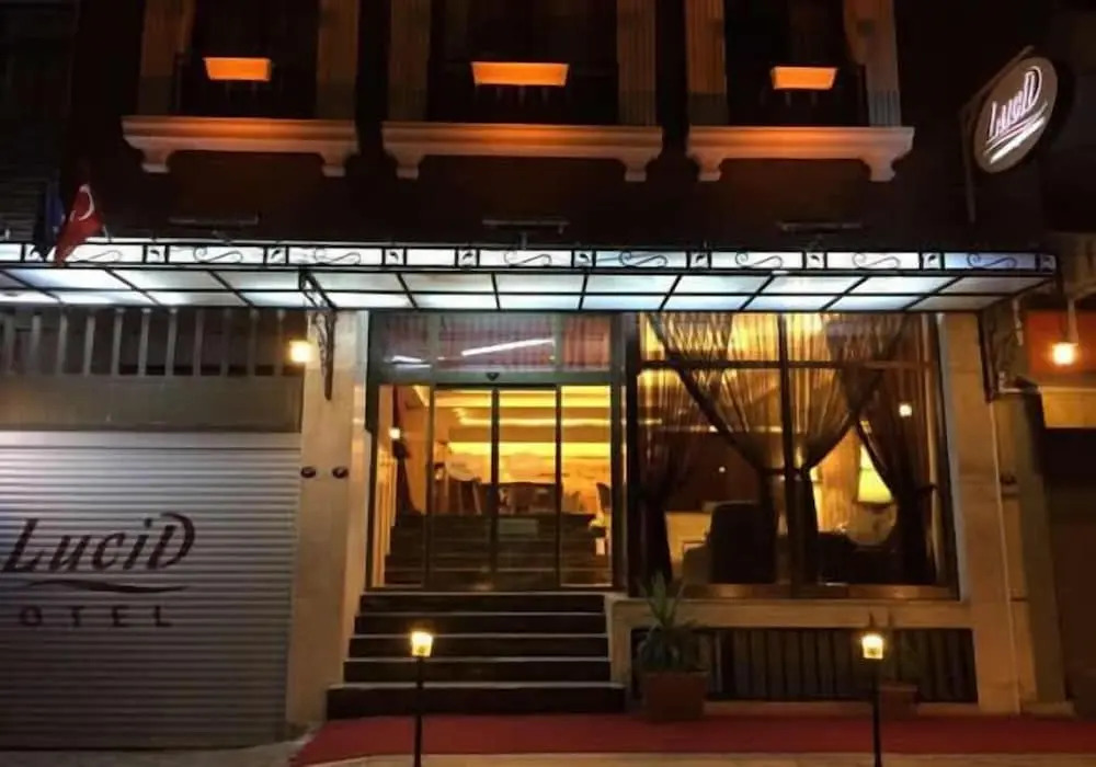 Lucid Otel