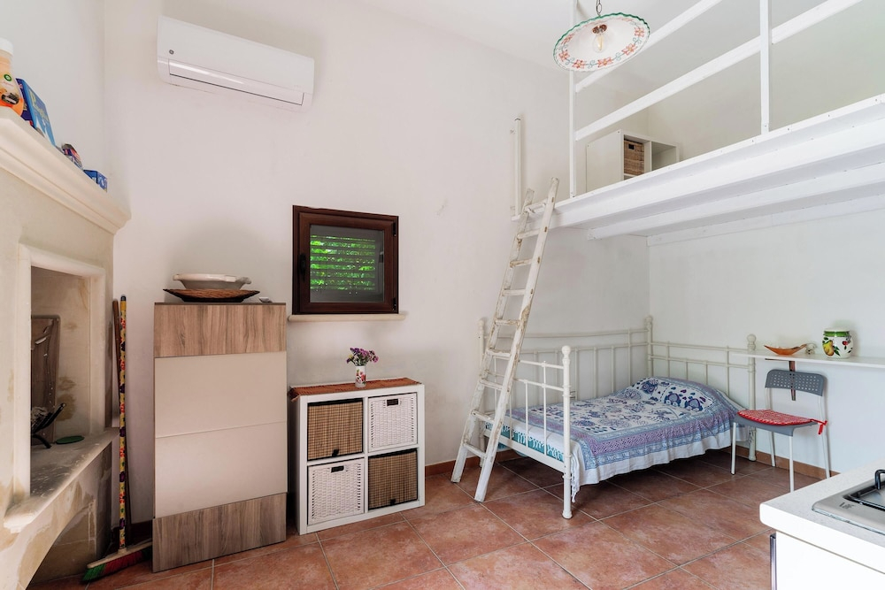 4024 Casina Litta by Barbarhouse