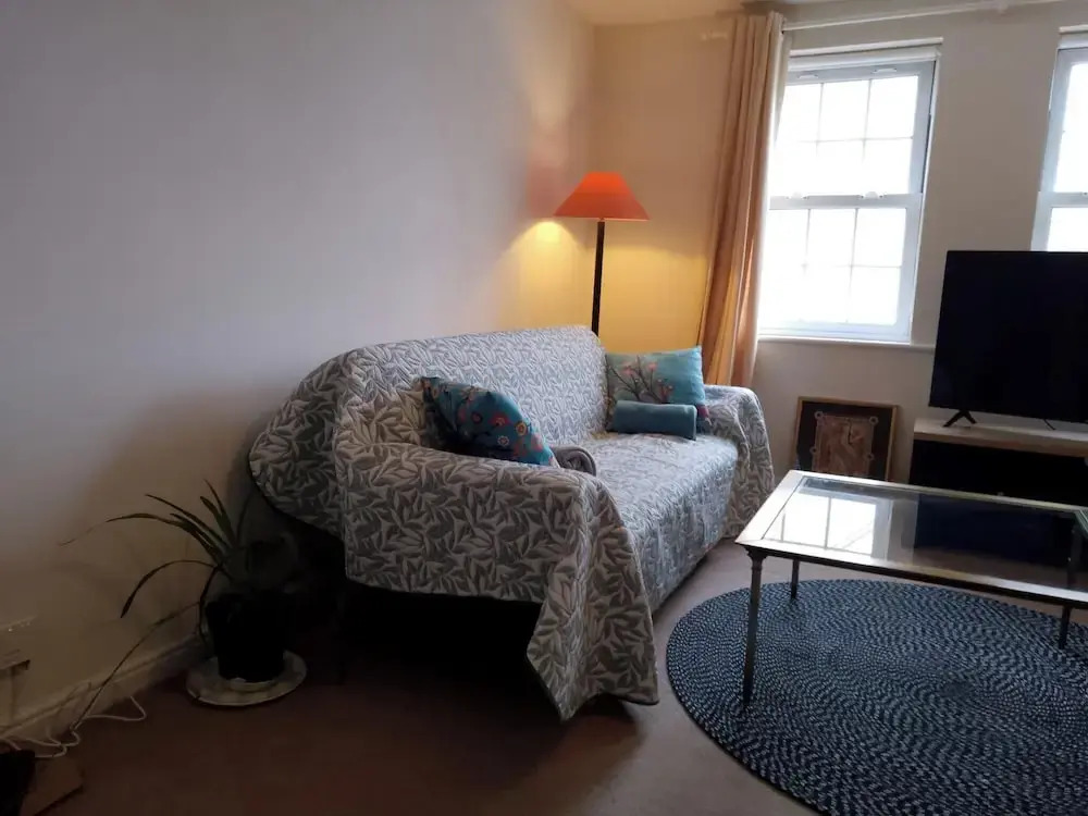Tranquil Retreat in Ely City Center