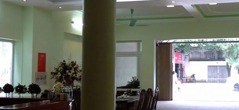 Avi Transit Hotel