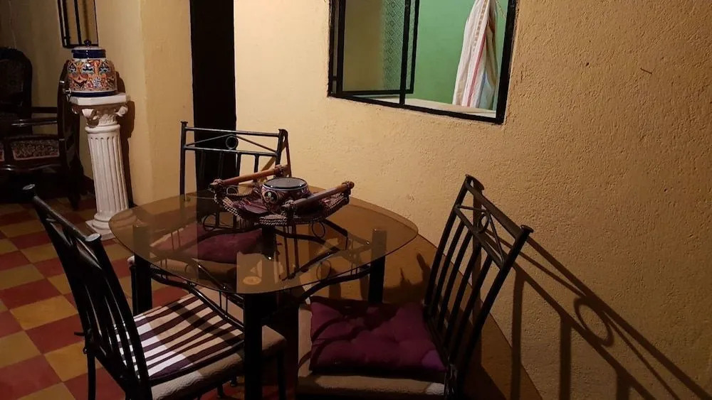 El Hotelito Antigua Center -Hostel