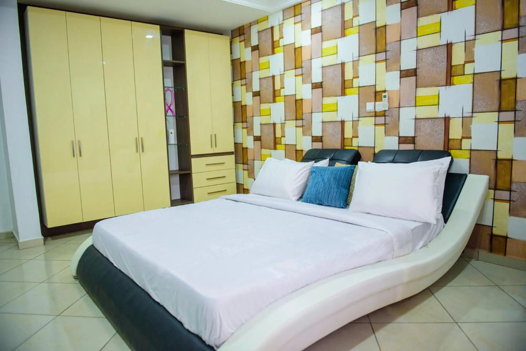 4 Bedroom Duplex-24Hrs Electricity/WIFI/Security