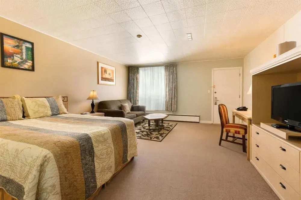 Chimo Motel