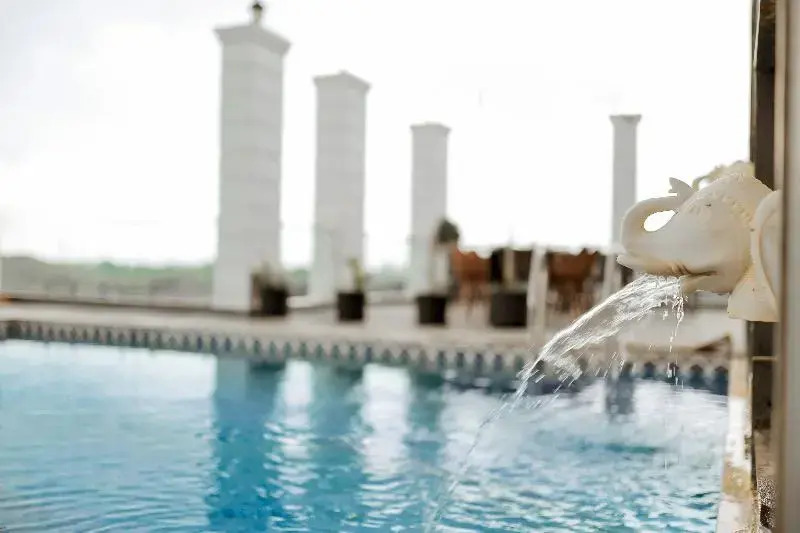 Revaas Lake View Boutique Stay
