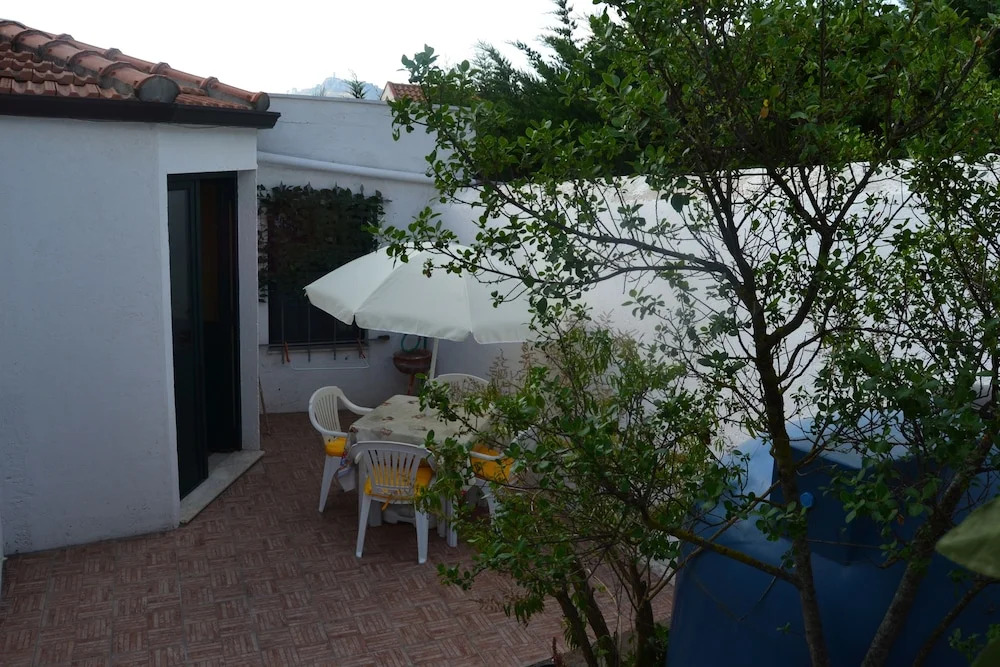 Charming Holiday Home Next to Lake Pergusa Sicily
