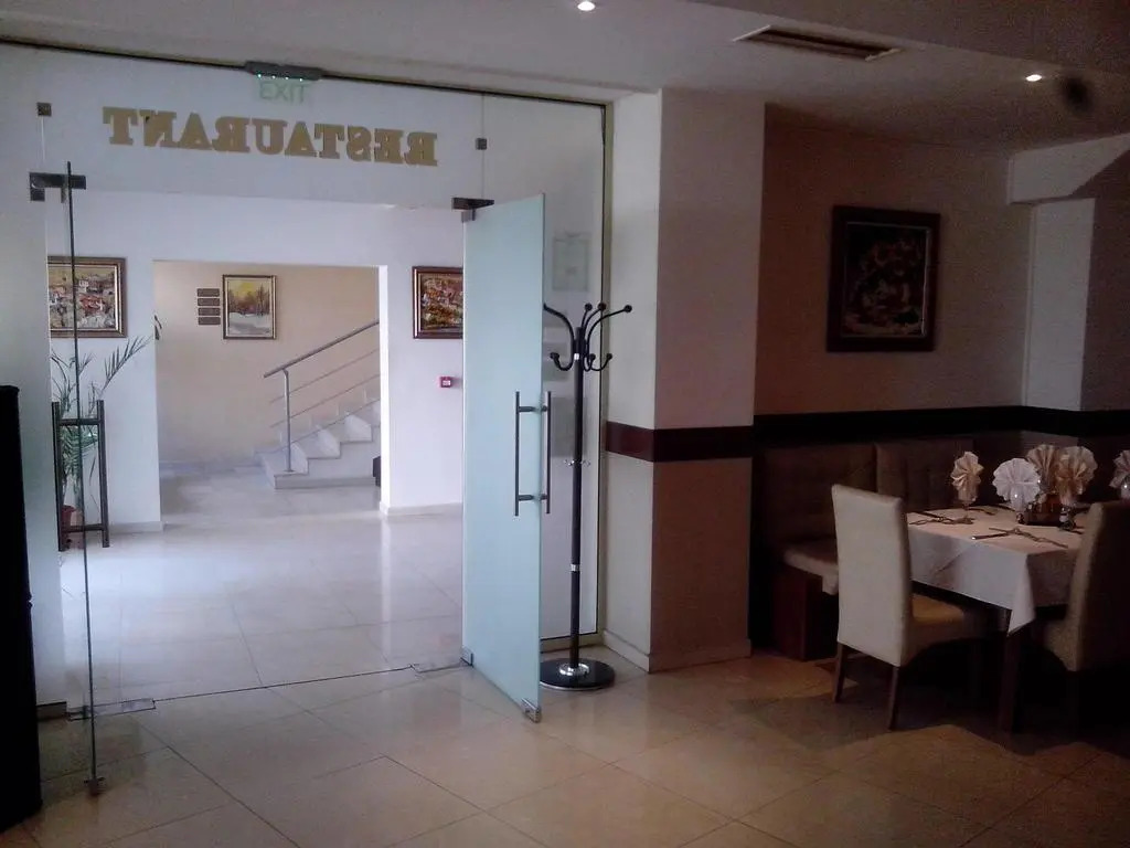 Arena Tarnovo Hotel -Free Private Parking
