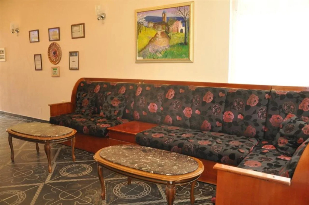 Hotel Pik Loti