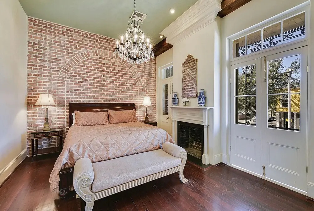 N Rampart Apartments - Lux 3BD 2BA French Quarter w Courtyard