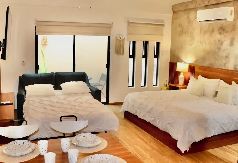 Sunset Kin Beach Apartments
