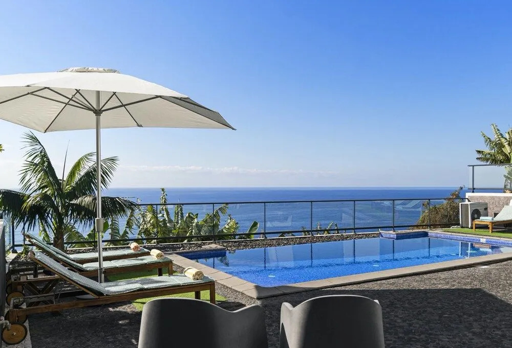 Villa Graycis House by Villa Plus