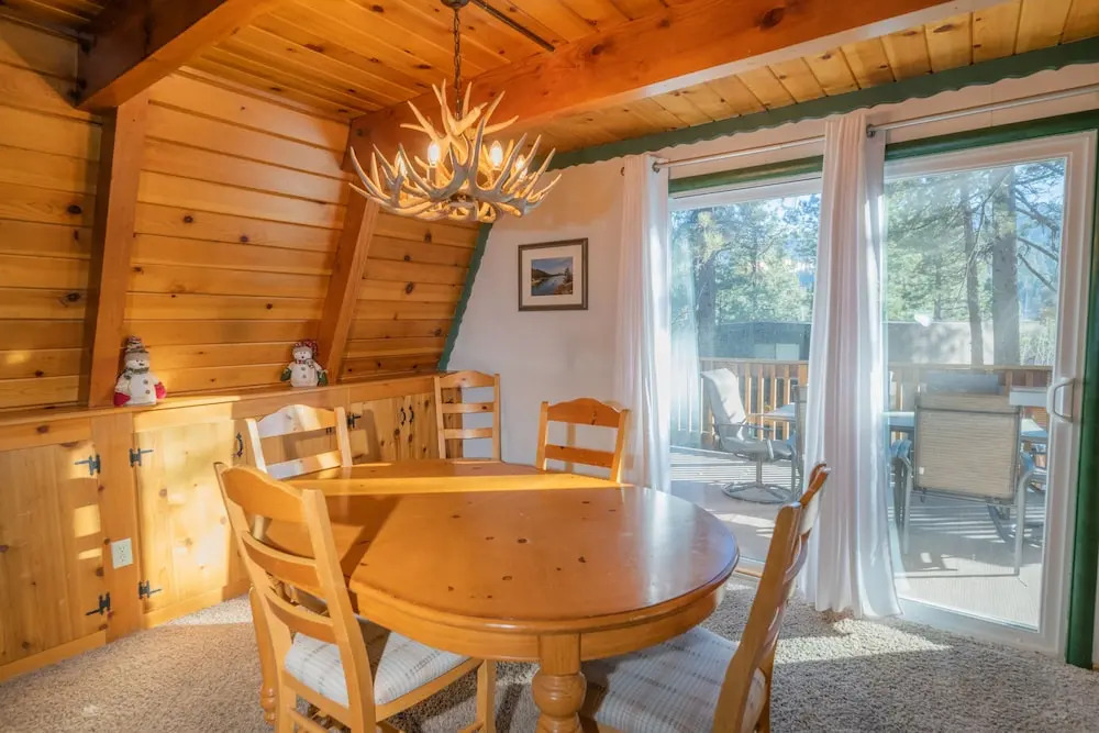 Lucky Bear Lodge