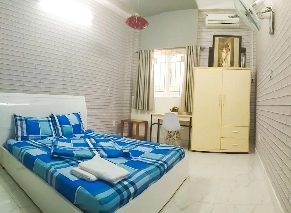 Sunshine House