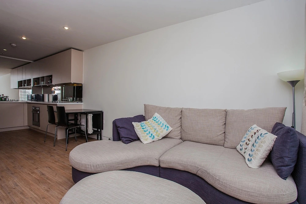 2 Bedroom Apartment With Balcony