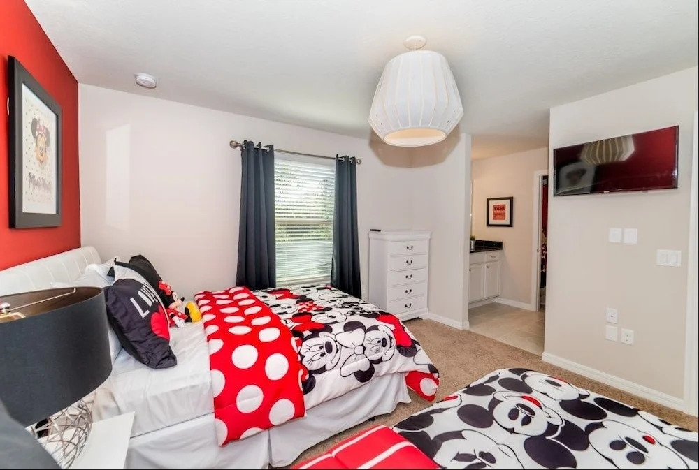 Windsor at Westside 8820 - Eight Bedroom Villa with Private Pool