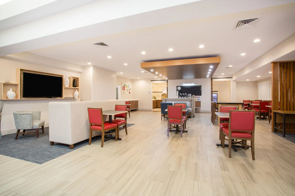 Holiday Inn Express & Suites Ft Collins by IHG