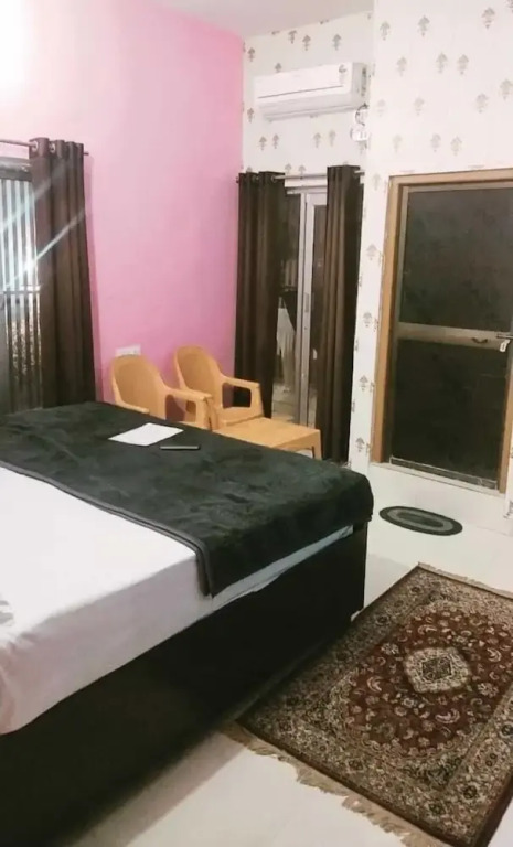 Premshi Guest House