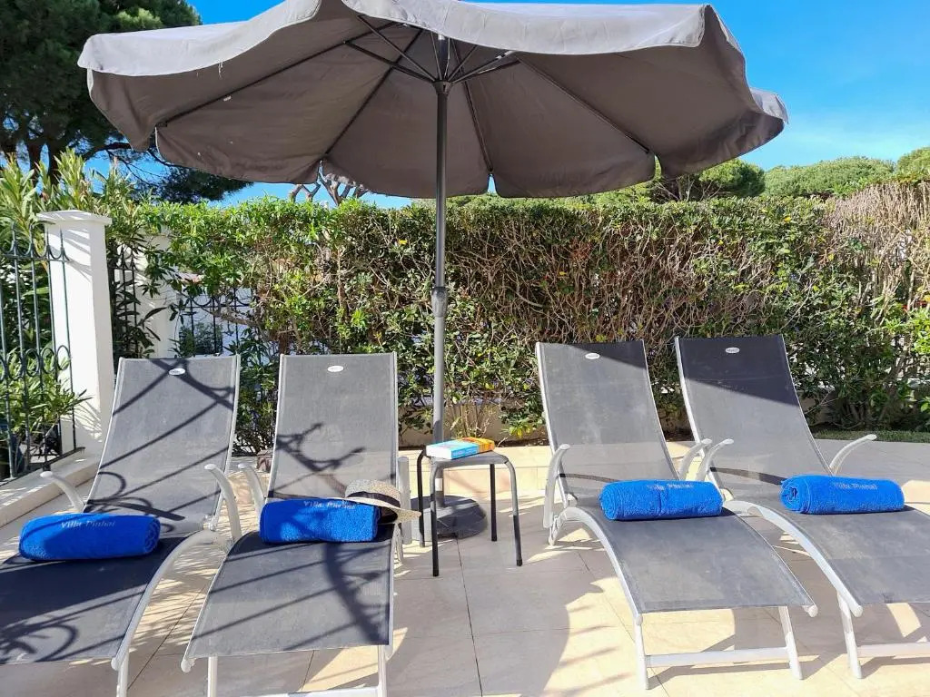 Villa Pinhal 213-CleverDetails- Sleeps 8, Quiet area, walking distance