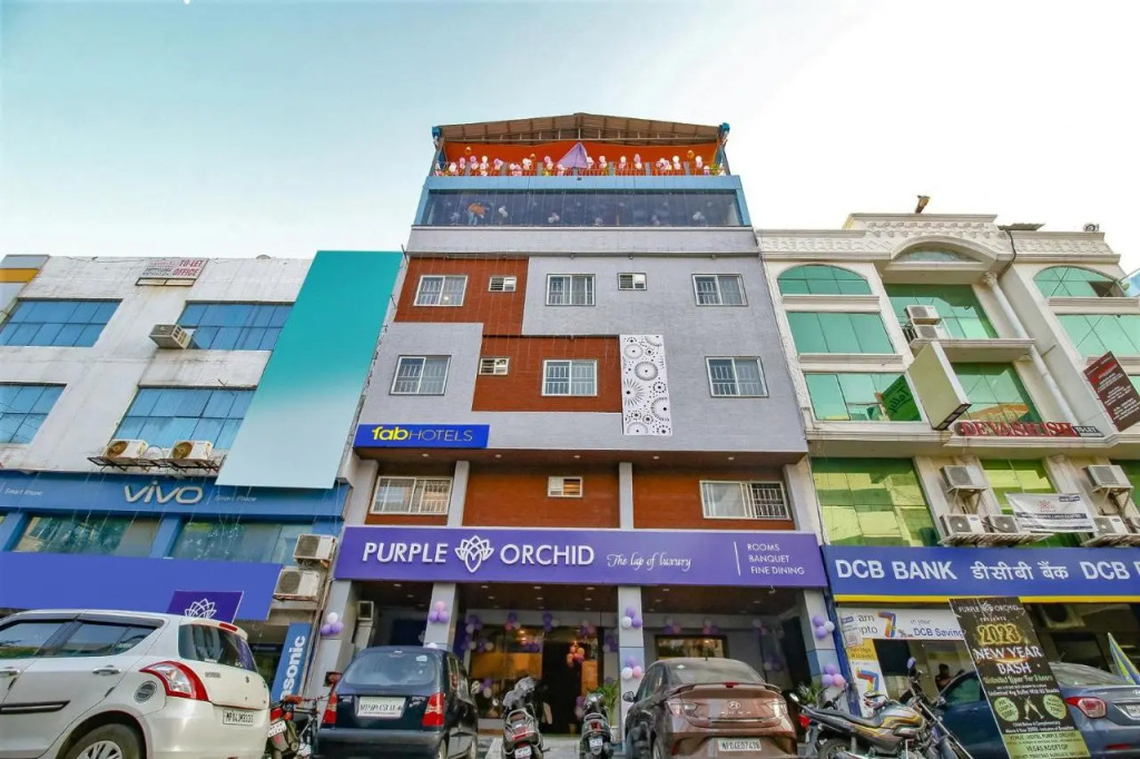 Fabhotel Prime Purple Orchid