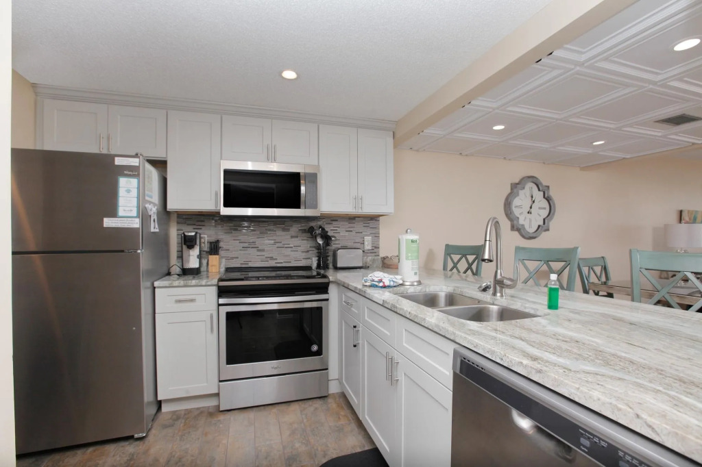 Edgewater Beach & Golf Resort by Panhandle Getaways