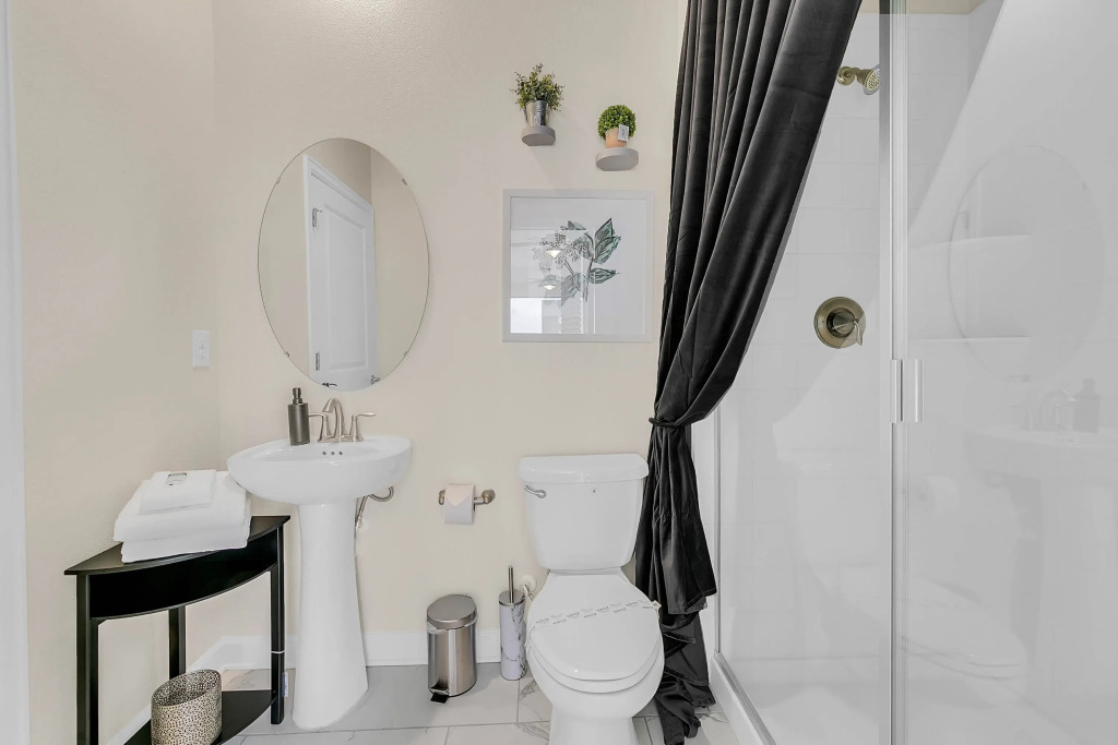 6 Bedrooms 6 Bathrooms Storey Lake 2875 Sc