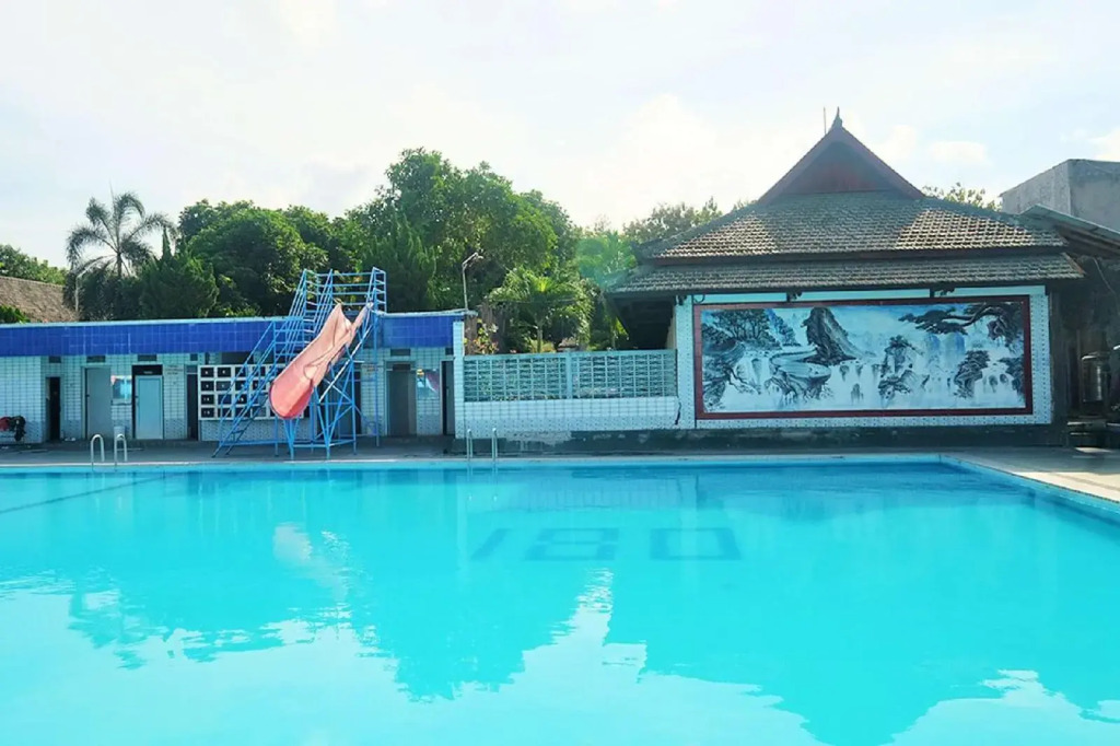 Berlian Abadi Hotel by Sinergi