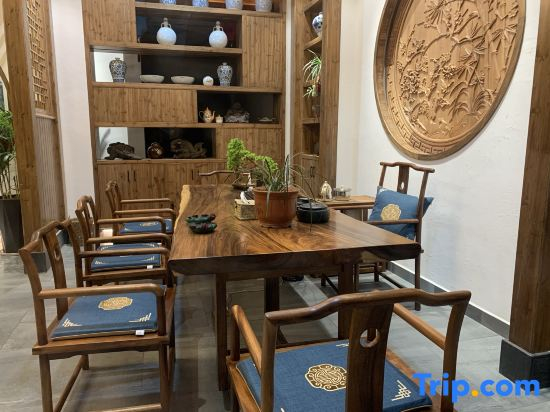 Wuyuan Sheye Yizhai B&B