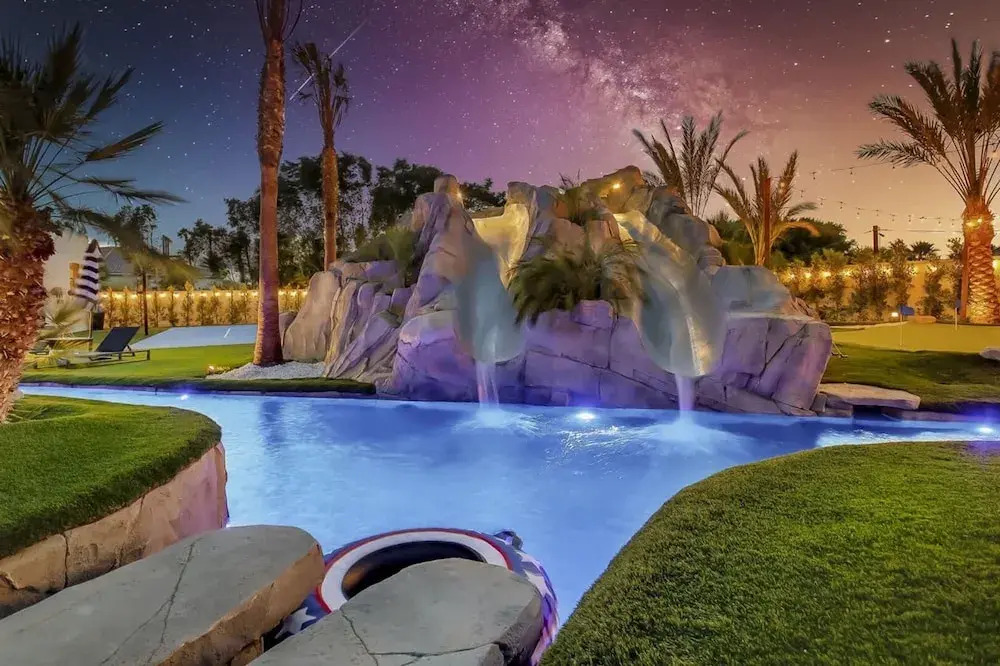 Lazy River Resort Theater Pickleball Game RM