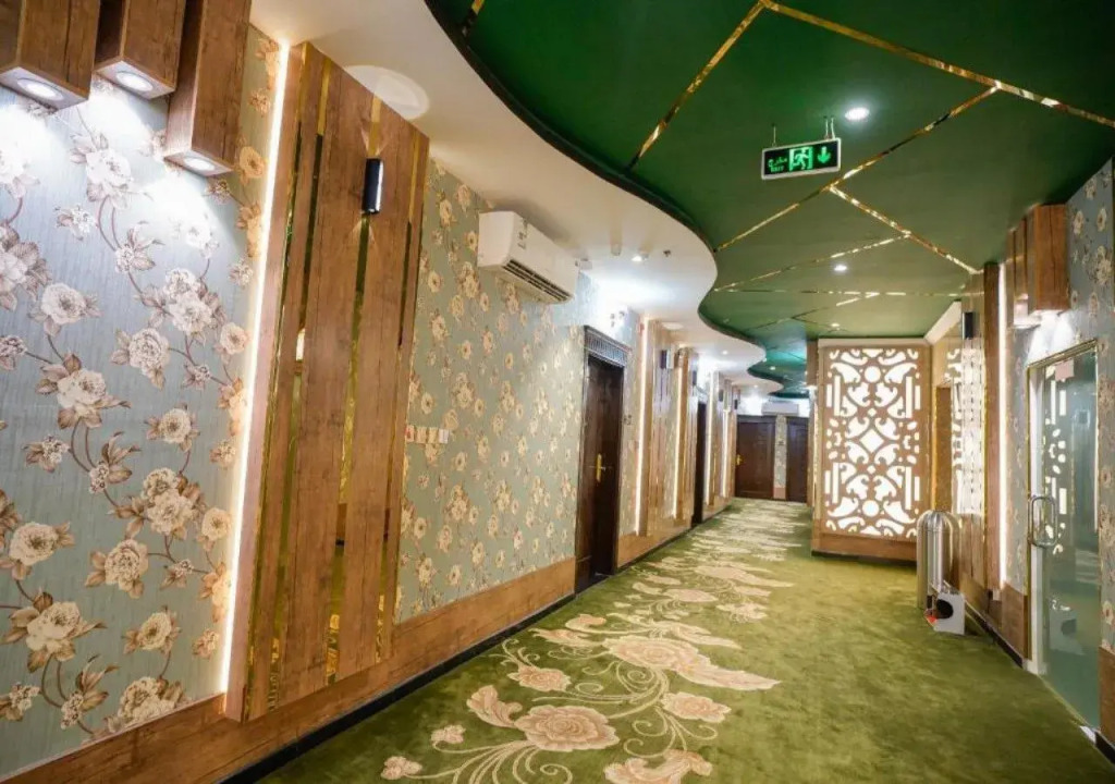 Lambert ApartHotel