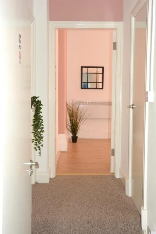 Remarkable 1 Bed Apartment in Birmingham