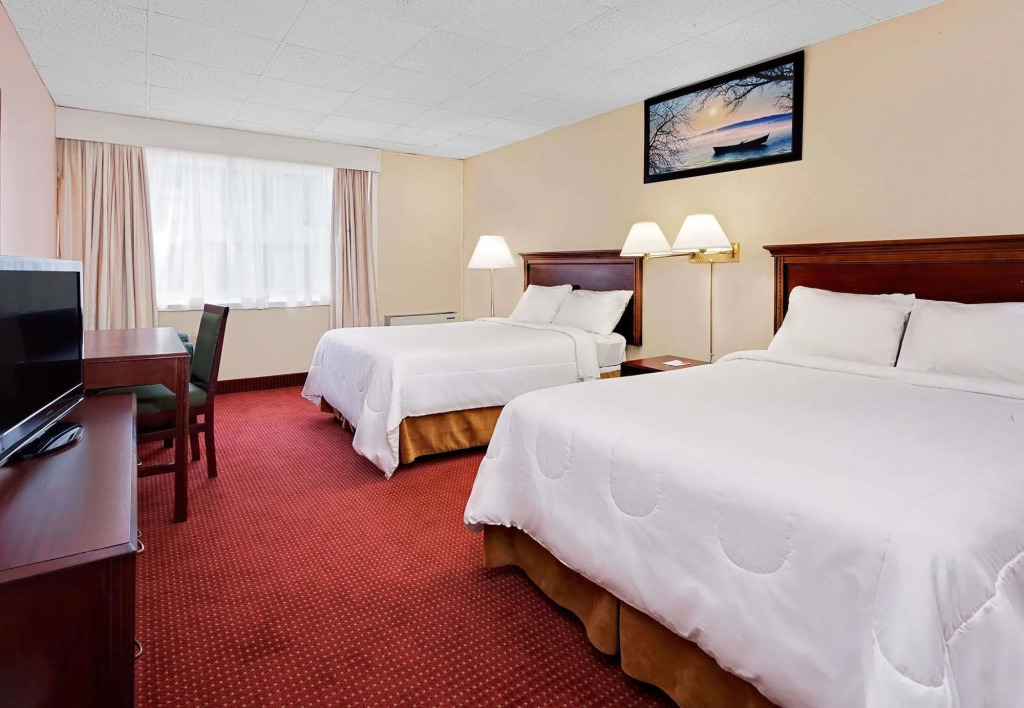 Knights Inn North Bay